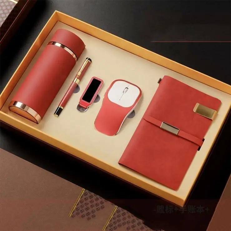 2023 New Year Creative Corporate Promotional Giveaways Gift Set Items Custom Giveaways
