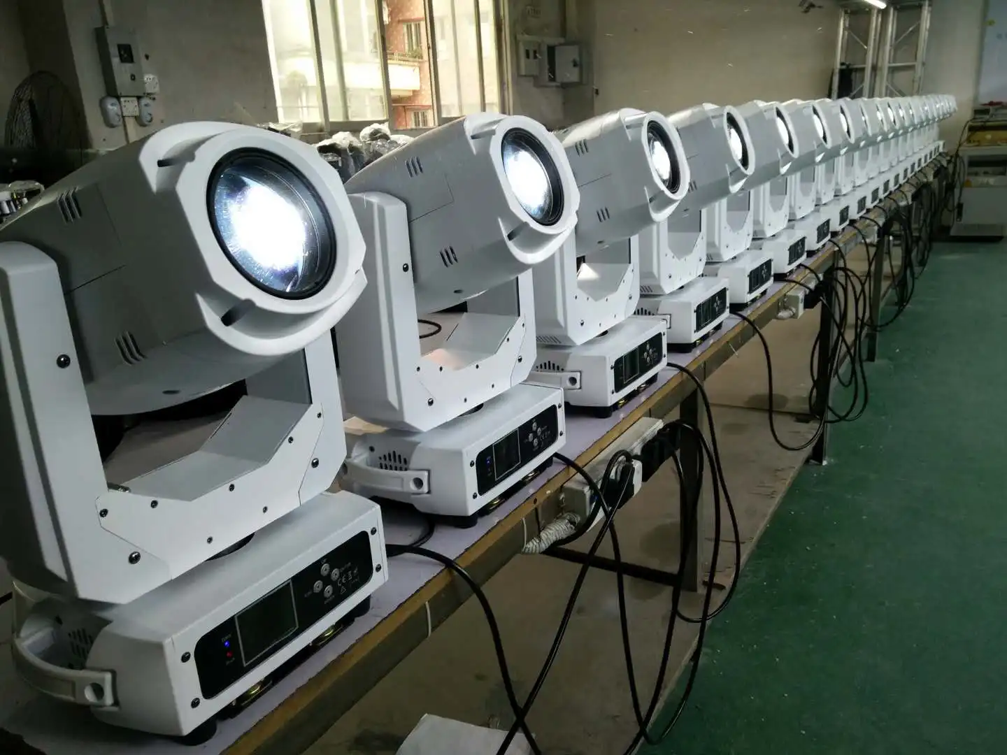  BALM200BS Профессиональное светодиодное освещение для 200W луч прожектор движушийся головной свет передовые мероприятие