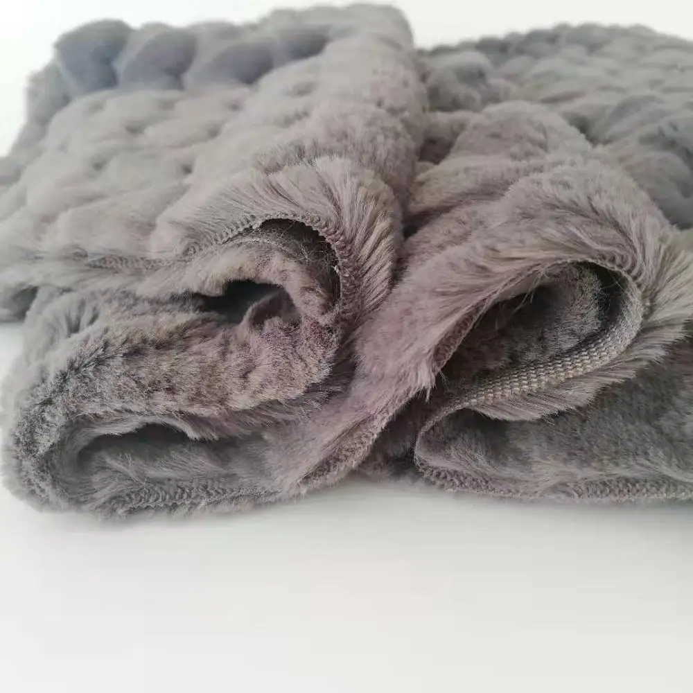 Оптовая продажа, Высококачественная 100% Полиэстеровая ткань из искусственного меха с рисунком сердца для изготовления игрушек