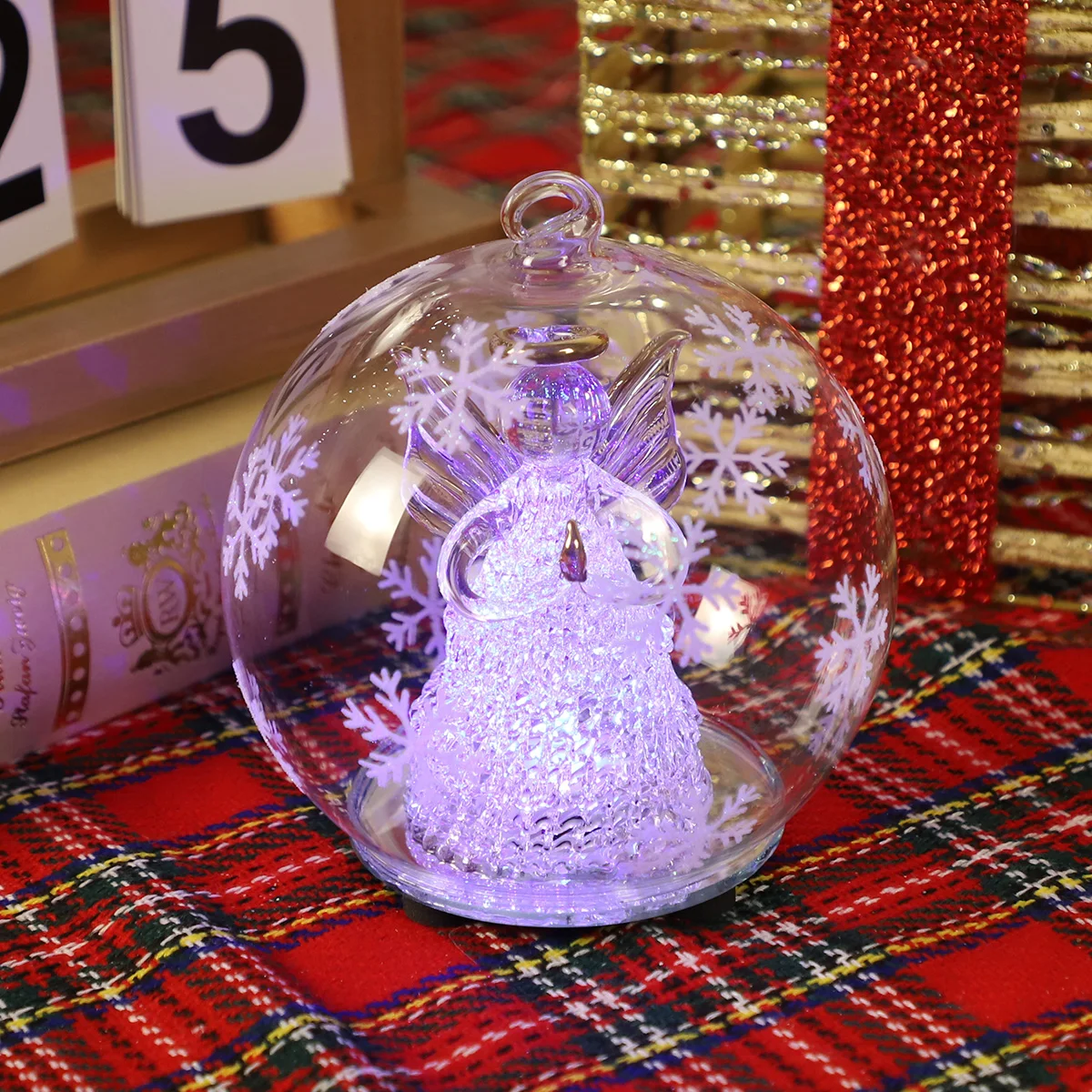 Hot selling decoration clear glass dome with Led lights Christmas LED round dome flower display with wood base