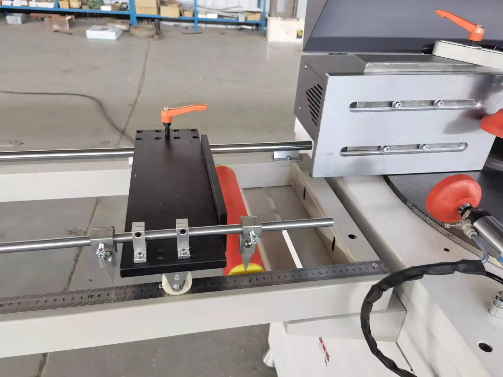 Aluminum Profile Double Head Cutting Saw Machine