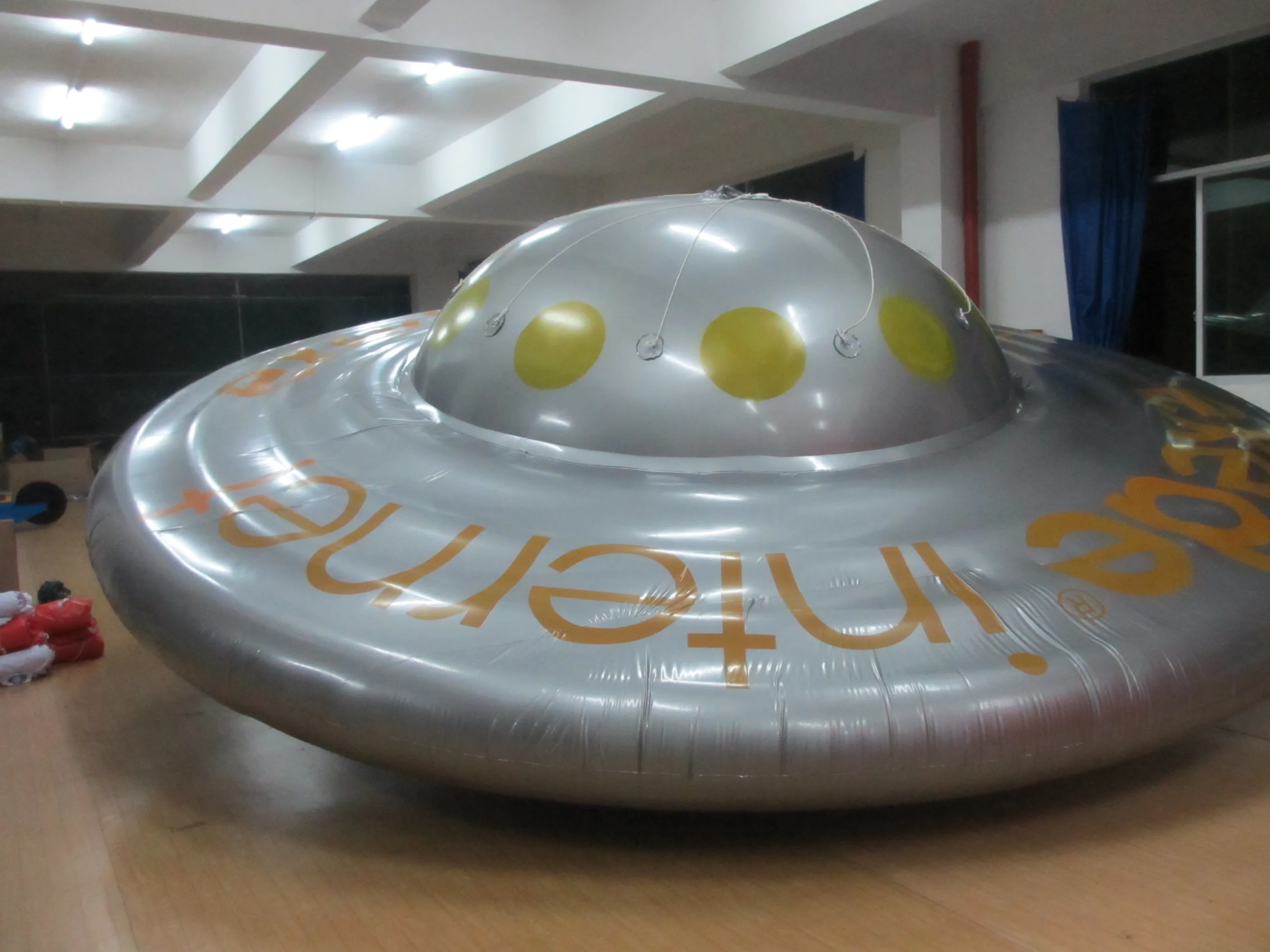 Outdoor Advertising Inflatable UFO Balloon Custom Inflatable UFO Helium Flying Saucer Balloon for Parade Party Event