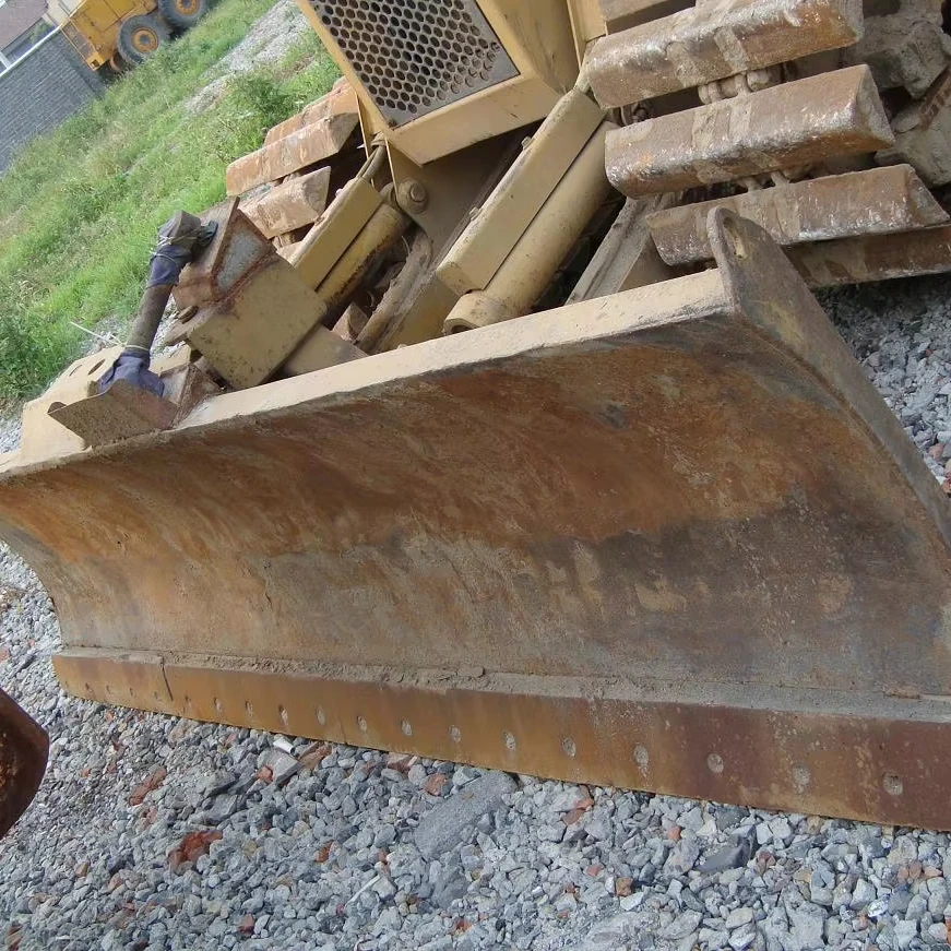 Секонд-хенд Cat D3Cdozer тяжелая техника гусеничное оборудование хорошее качество оригинальная краска по всему автомобилю