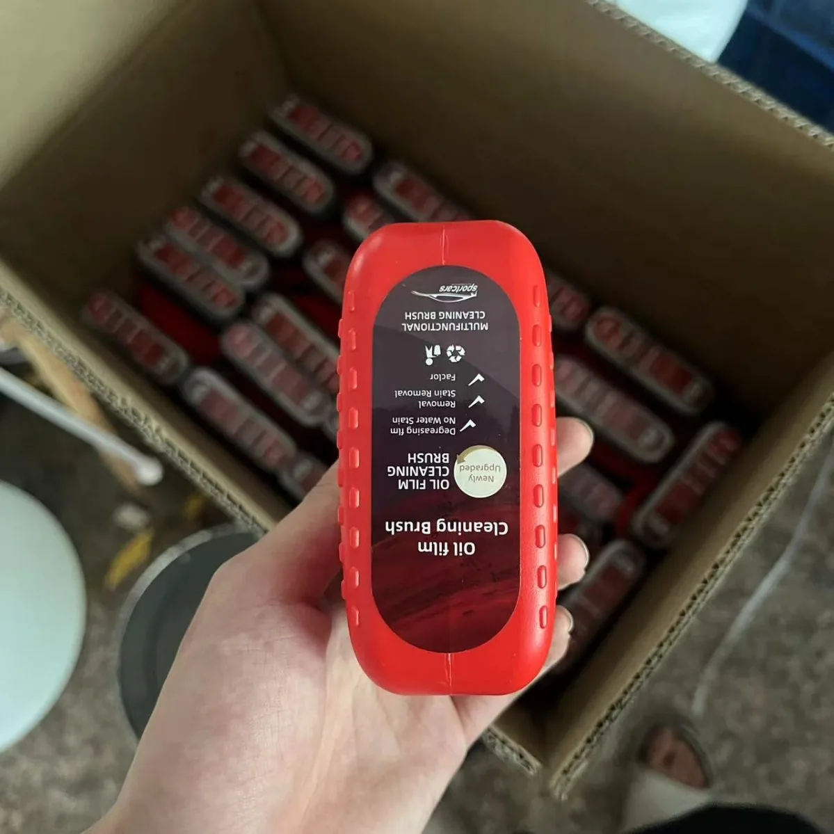 Car glass oil film cleaning brush to remove oil film cleaning brush from front stop side window and rear view mirror