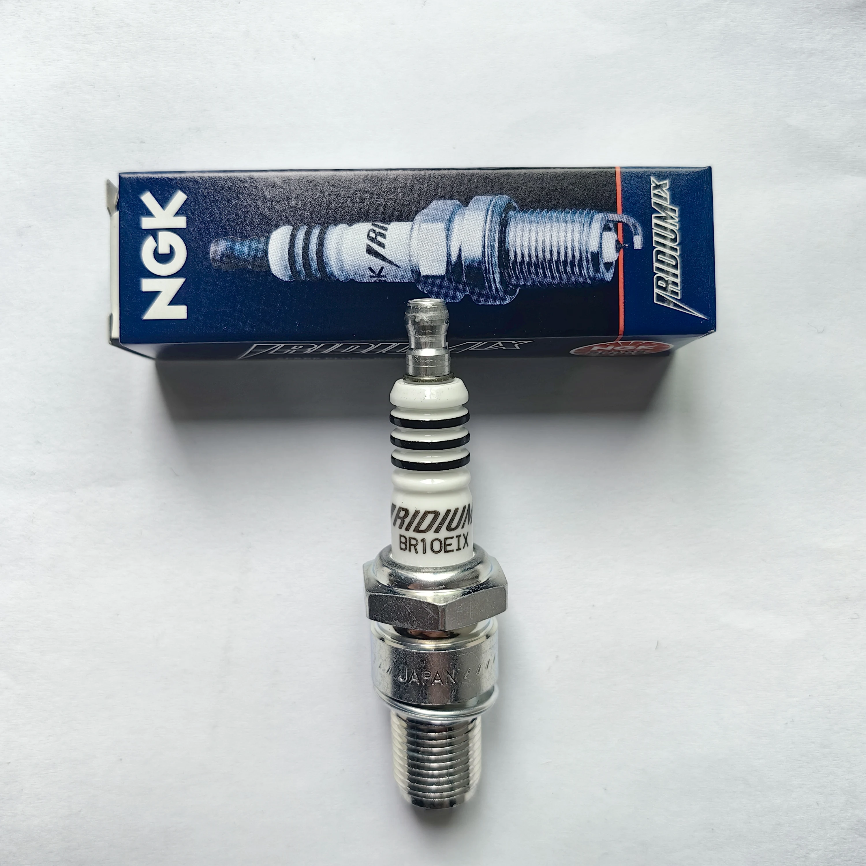 Motorcycle Engine Part Buja Original NGK Candle 6801 BR10EIX For Honda CR85R/R2 85 CC, CR80 80CC OEM 9807960679