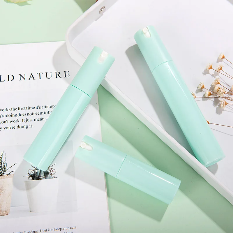 Global Best-Seller 30ml Plastic Bottle With Mist Spray Lotion Pump Blue Skincare Packaging Travel Gift Set