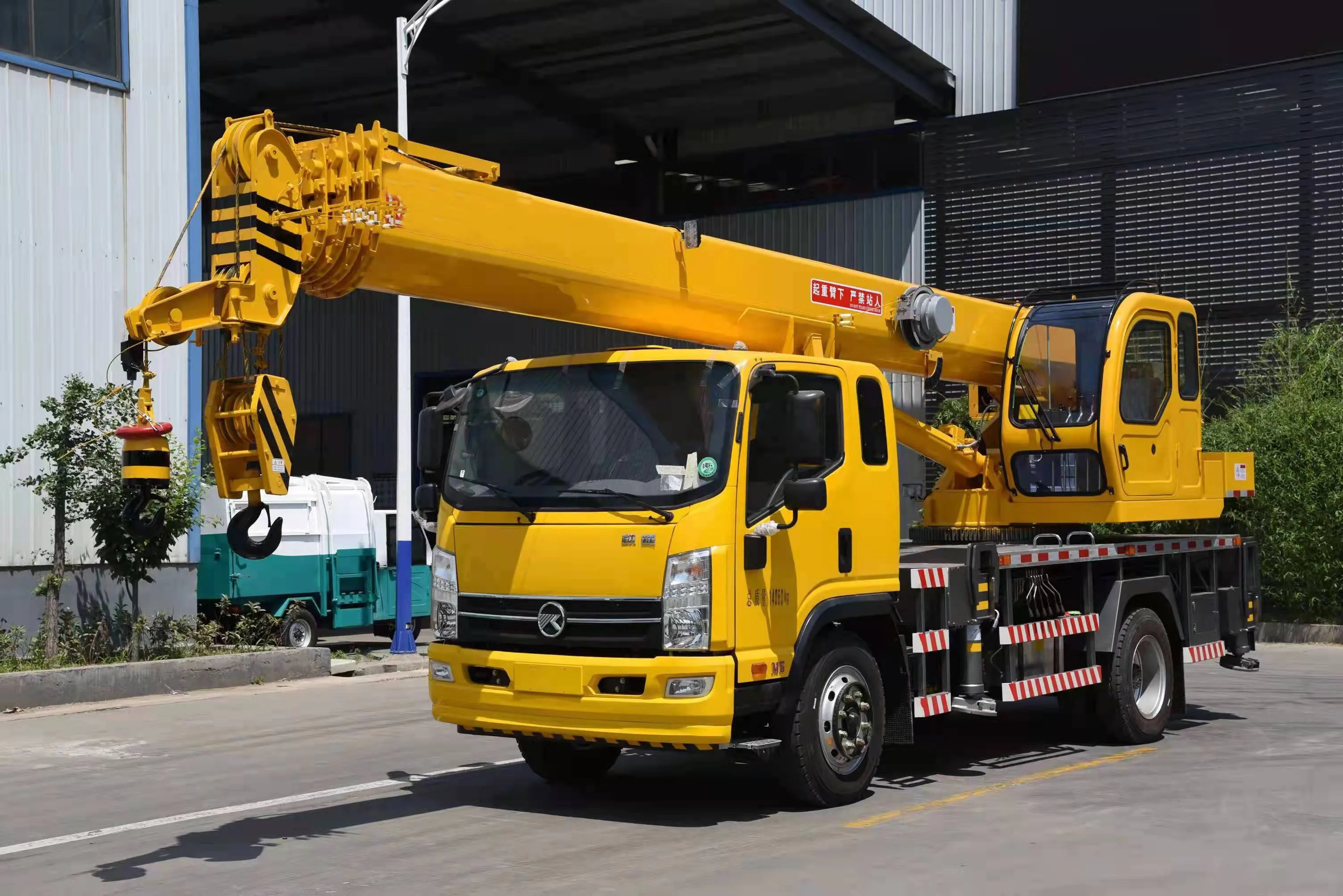 В наличии низкая цена высокопрочный dongfeng 16-тонный грузовик б/у кран на продажу