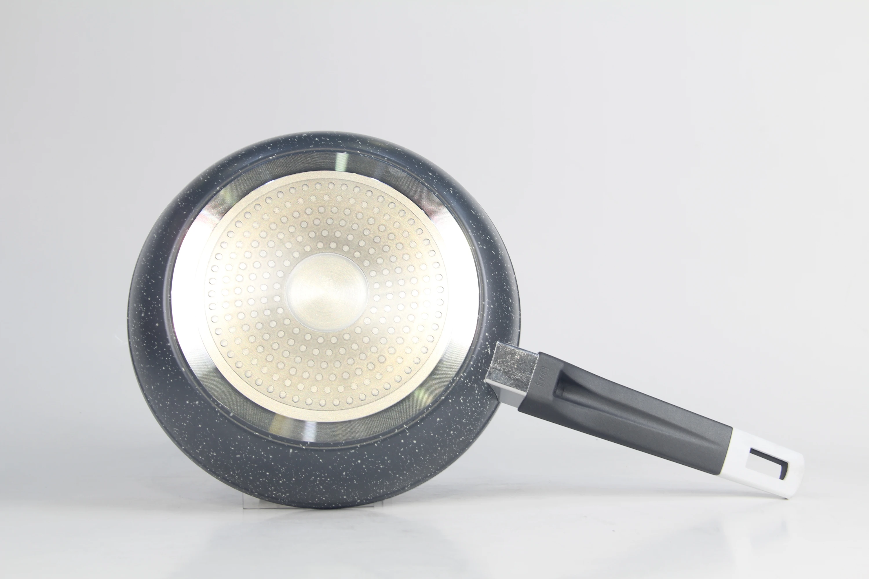 Marble Look Triple-layered Nonstick Coating Aluminum Forged Nonstick Frying Pan with Silicone Handle