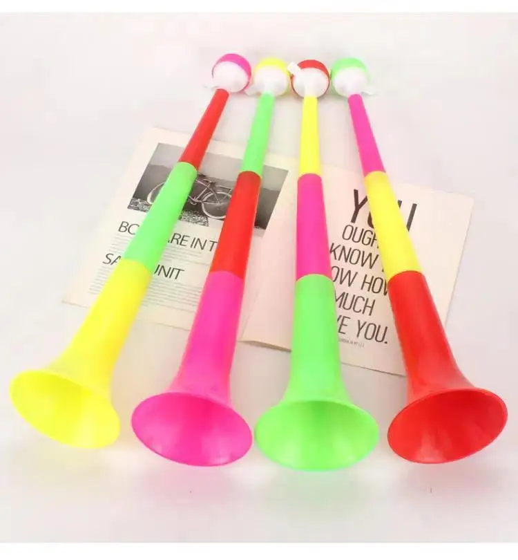 2022  Cheap plastic cheering horn toy plastic football fans cheer trumpet can be customized logo loud blow horn
