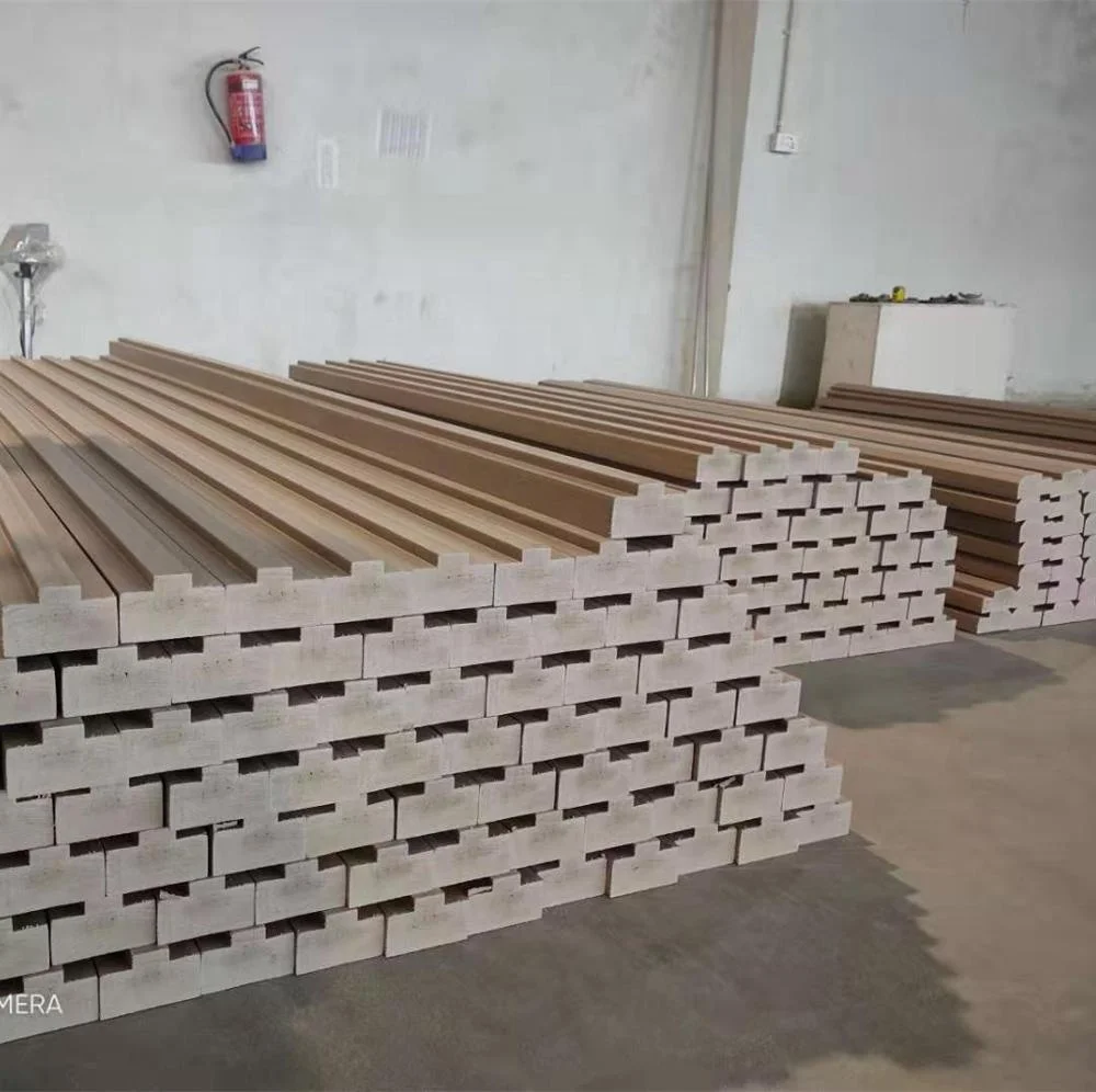 Твердый дверной каркас из ДПК