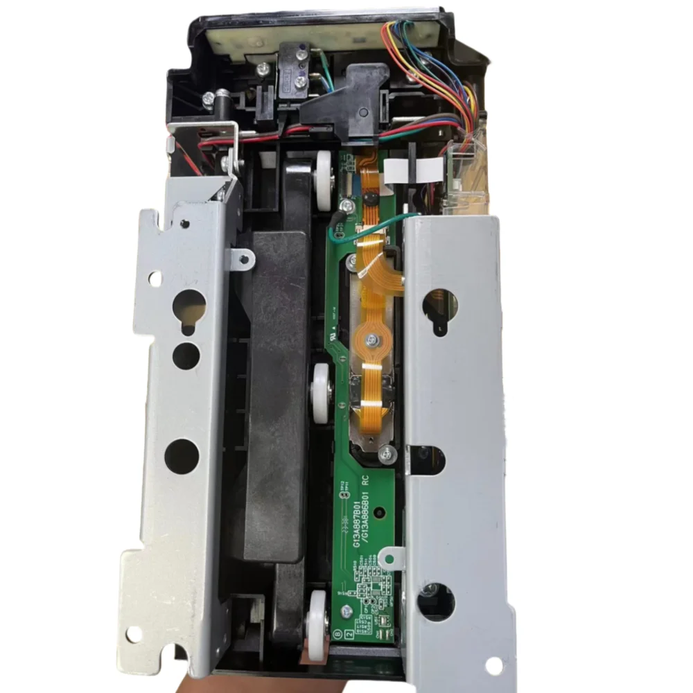 01750304622  Diebold Nixdorf  ATM Parts  DN Series Smart Sankyo Card Reader  1750304622 DN100D DN200V ICT3H5-3AD2792 IFM005-0100