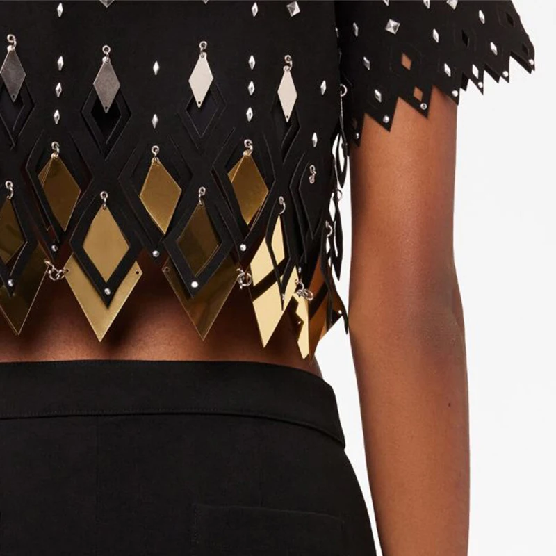 Innovative Designs Custom Rhinestone Sequin Fringe Ladies Top Hanging-details Cropped T-shirt With Metallic Hanging Pieces