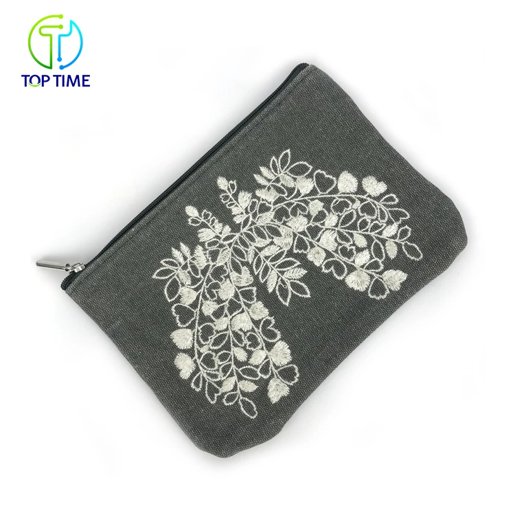 
Factory Wholesale Fashion Customize Logo Embroidered Decoration And Zipper Closure Small Canvas Change Purse 