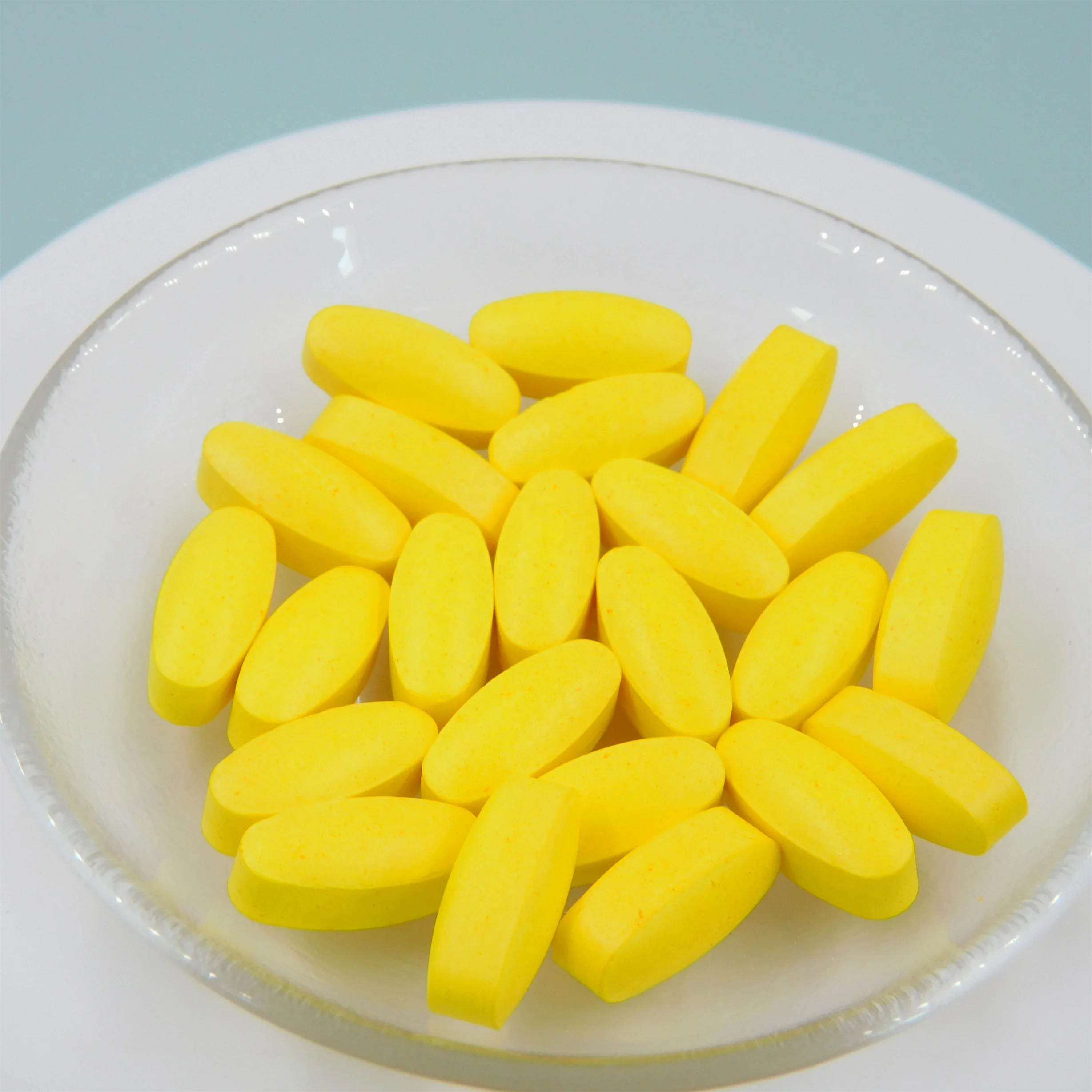 Nutritional supplement vitamin C 950mg fruit and peach chewable tablets enhance human immunity