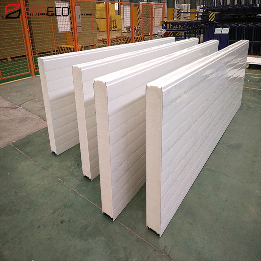 Сэндвич-панели для холодных помещений на солнечных батареях