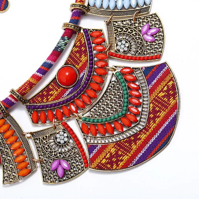 2021 Europe and the United States exaggerated retro ethnic wind tribal resin rice bead earwork + necklace two sets of women 100