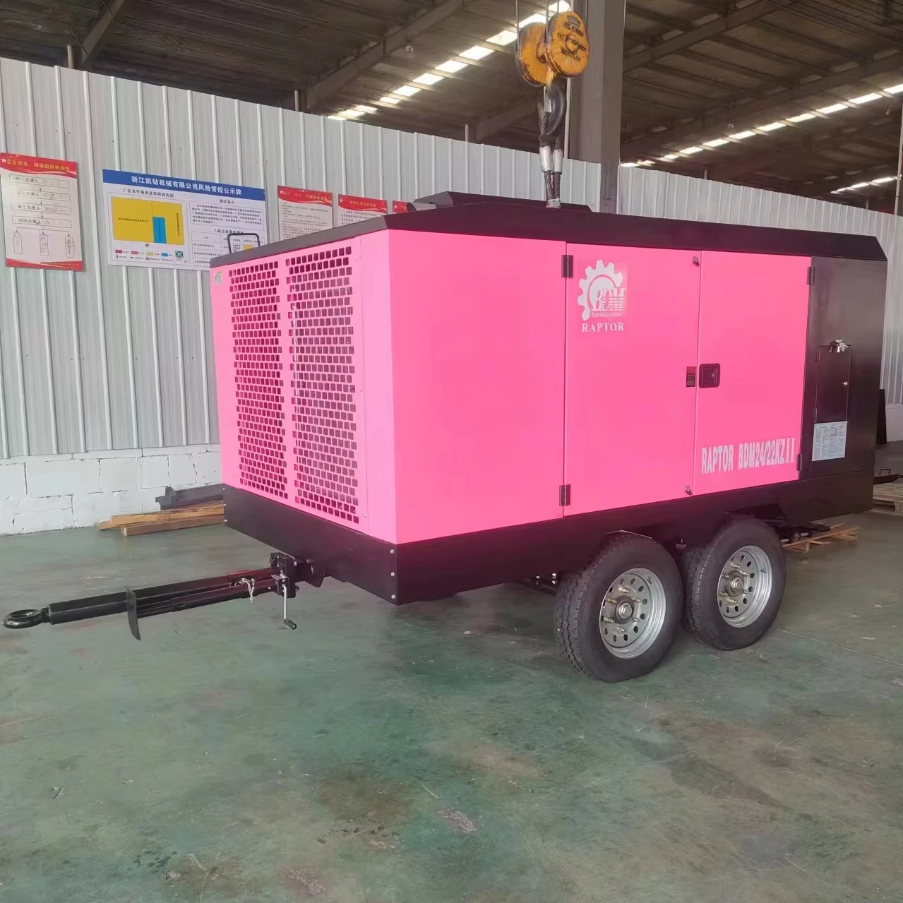 BDM-24/22  screw machine 22bar portable diesel screw air compressor for drilling rig used air compressor