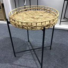 Foldable water hyacinth woven round side table