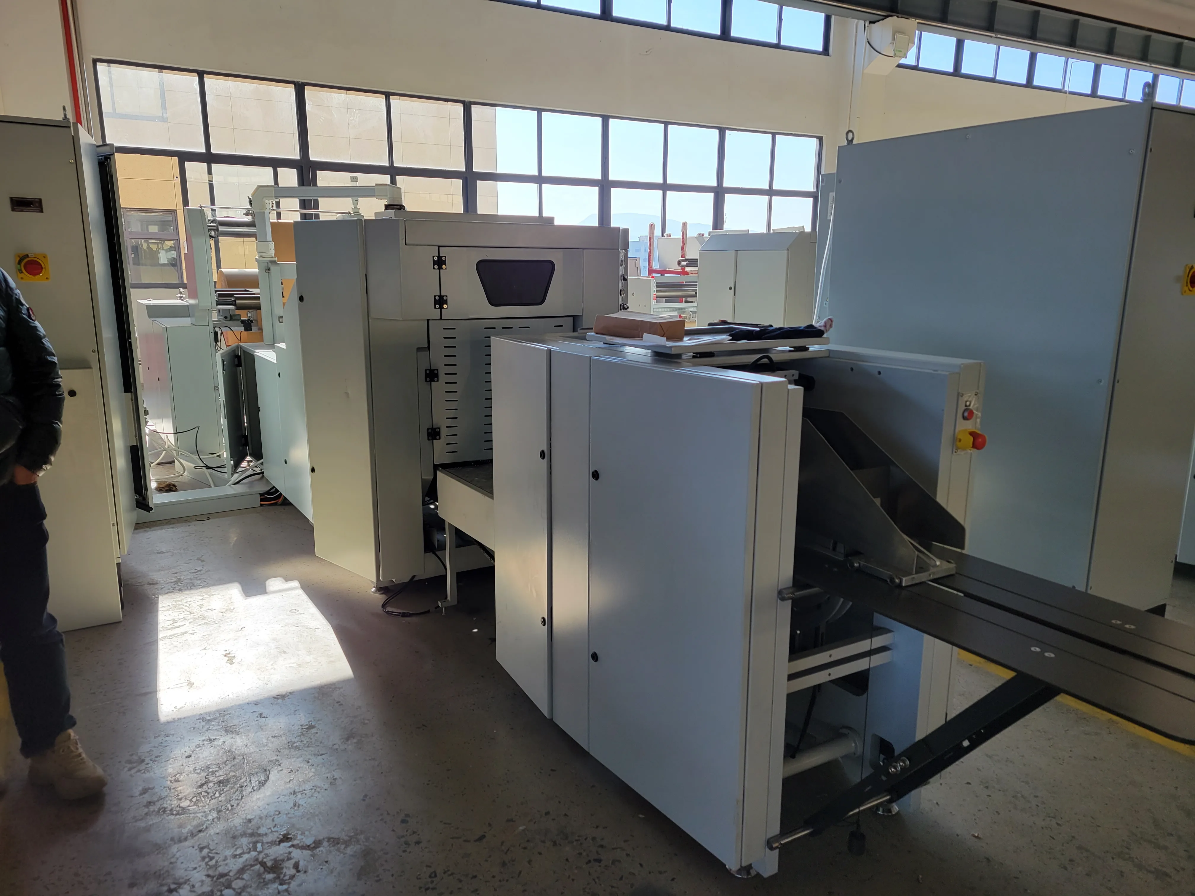 30-200pcs/min 380V3phase4wire 11.5kw square bottom automatic paper bag making machine paper bag production machine