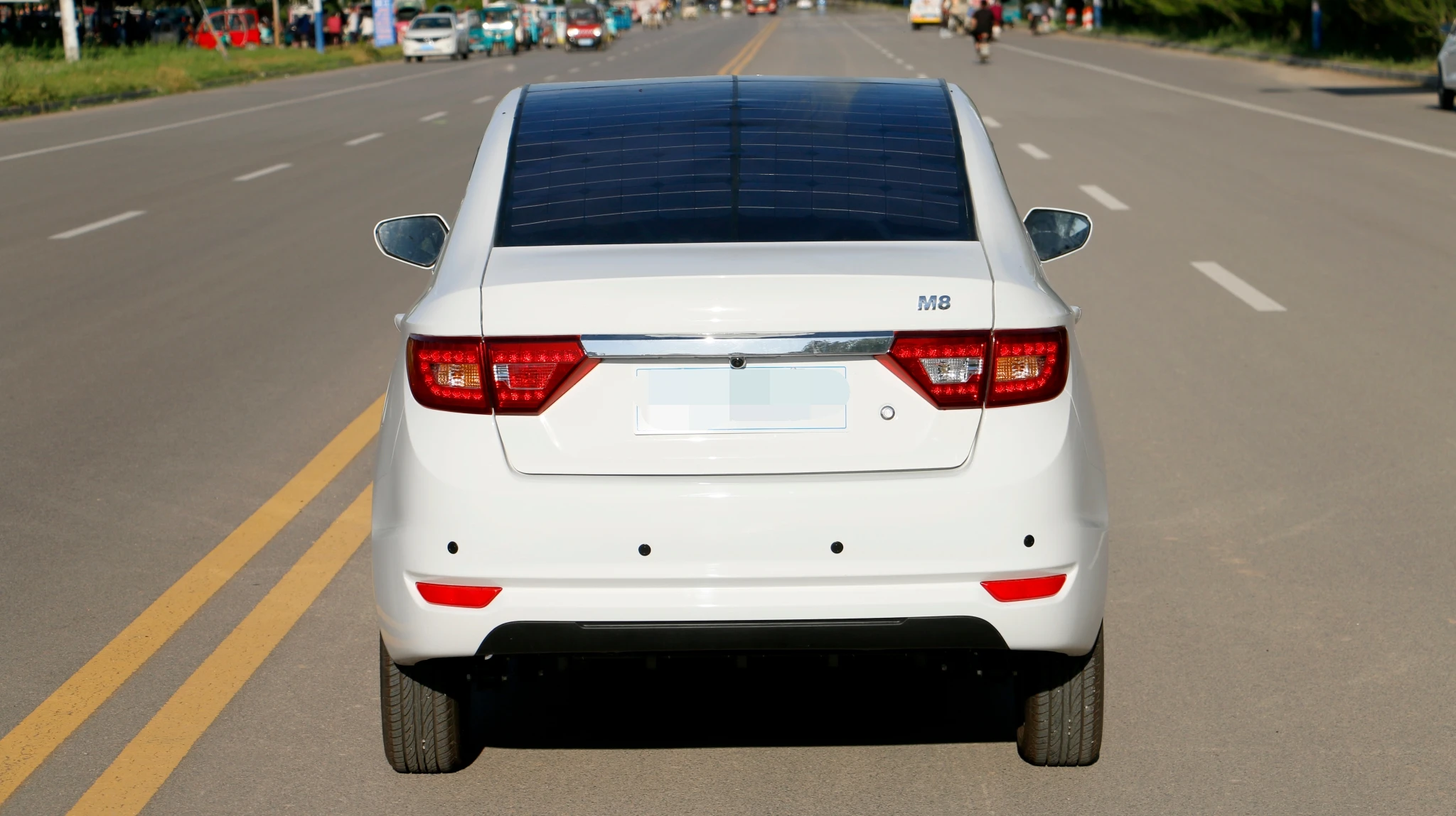 
China left rudder electric car Model M8 Solar Hybrid cars 