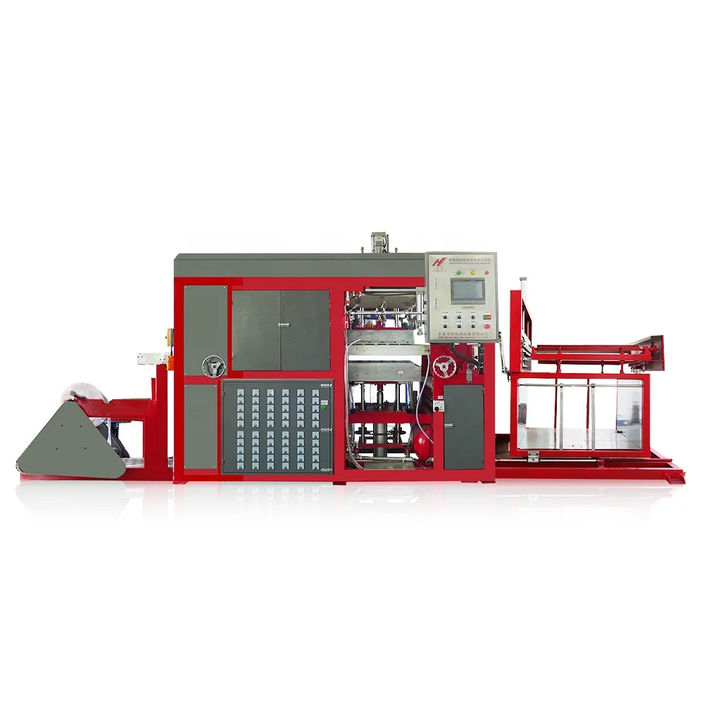 Automatic disposable toothbrush tray vacuum forming machine