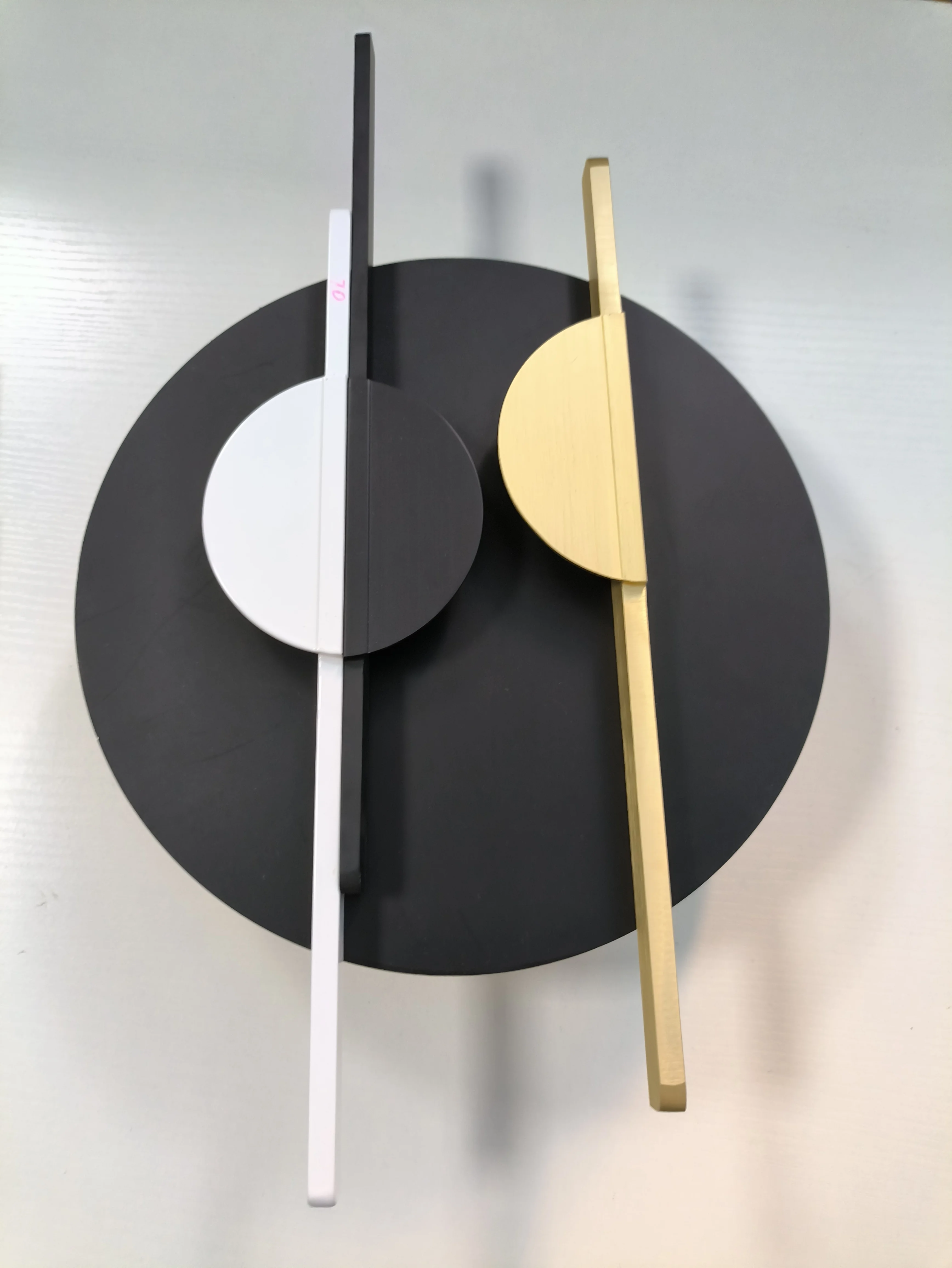Modern light luxury to open the door golden handle wardrobe door through the top handle new Chinese creative aluminum alloy hand