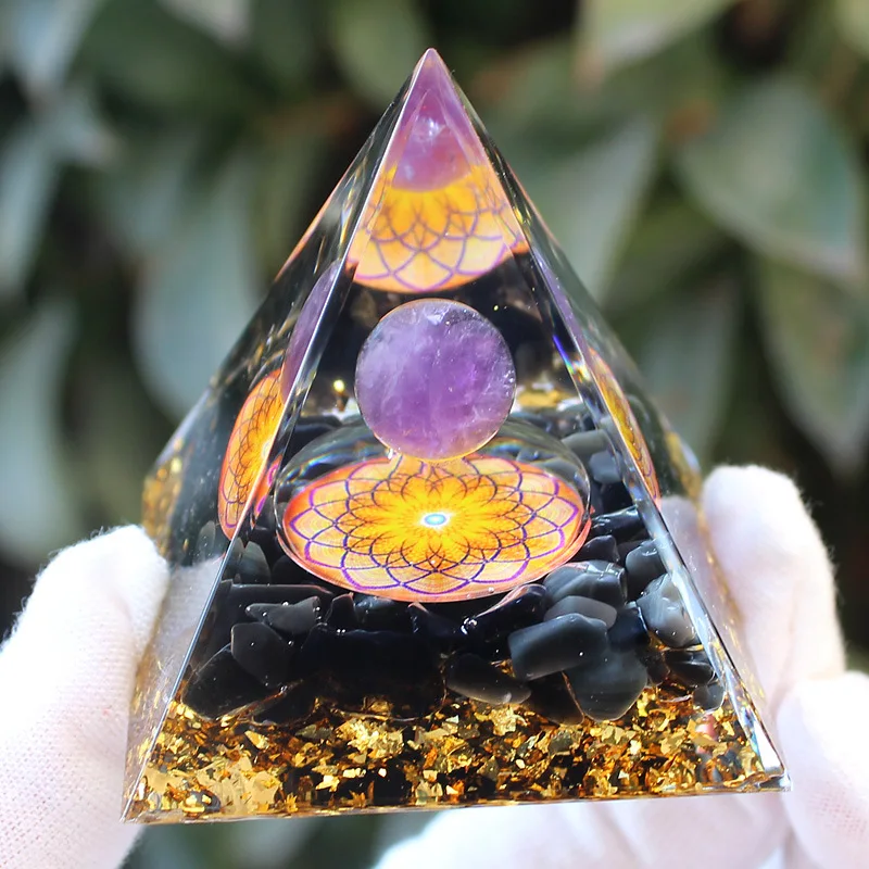 Wholesale customization of 50mm crystal broken stone pyramid shaped jewelry resin drip glue crafts office decoration