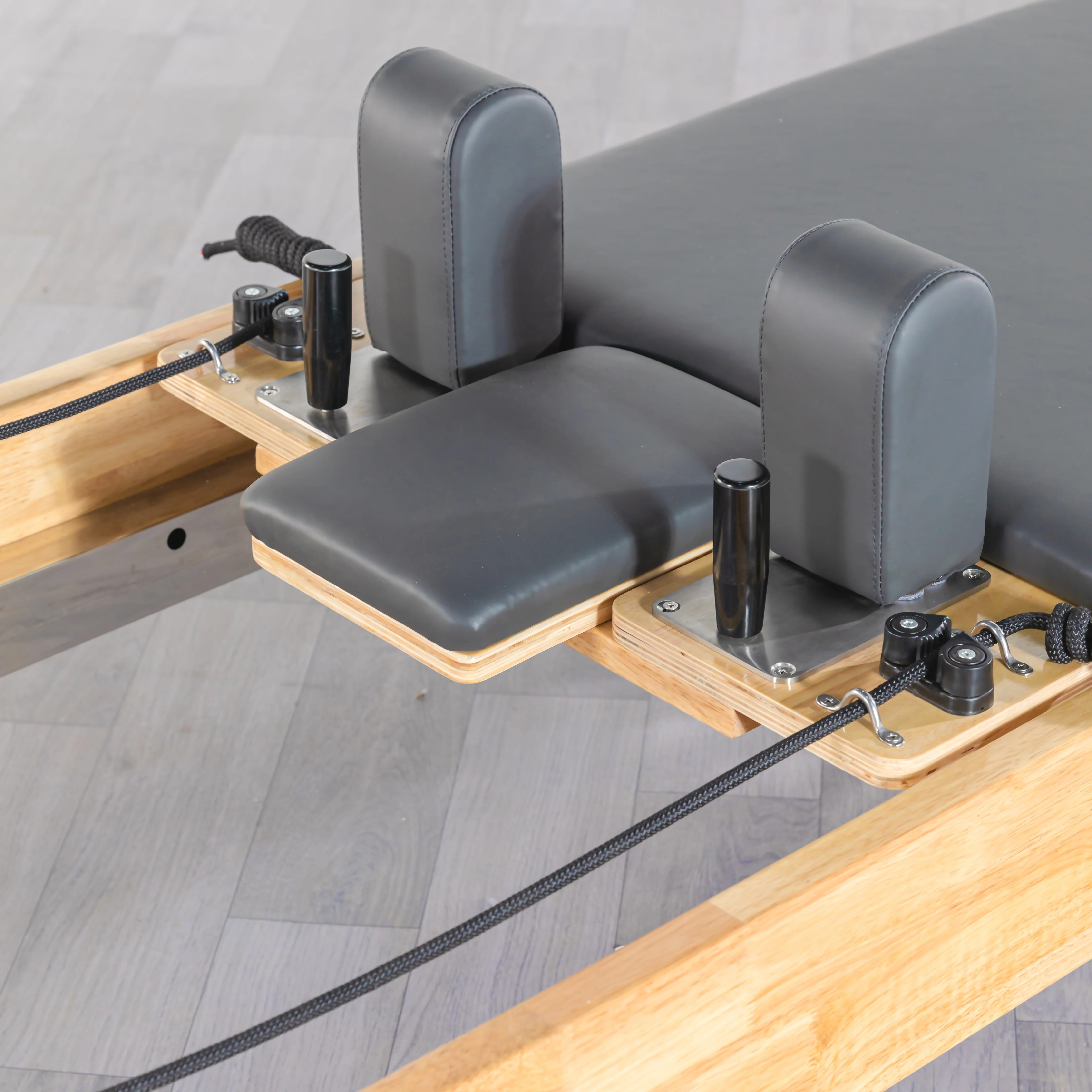 High Quality Oak Wood Pilates Reformer Gym Fitness Equipment Pilates Reformer