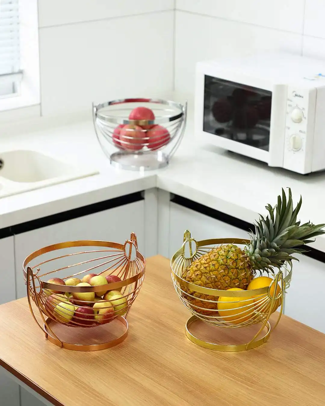 Modern Style Storage Fruit Vegetables Produce Metal Basket Rack Display Stand Swing fruit basket