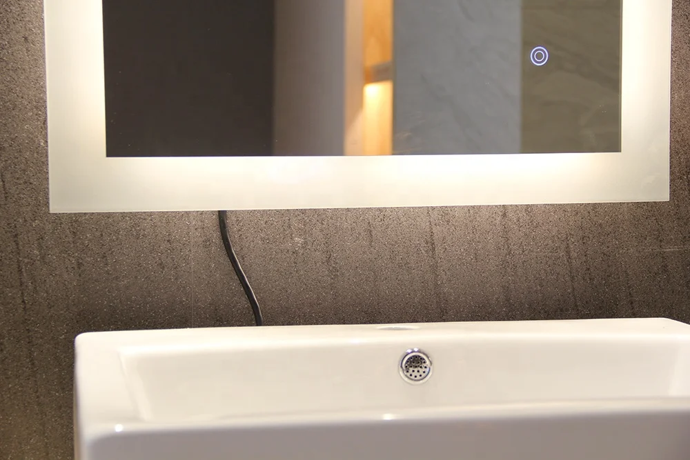 Увеличительное зеркало для ванной со светодиодной подсветкой