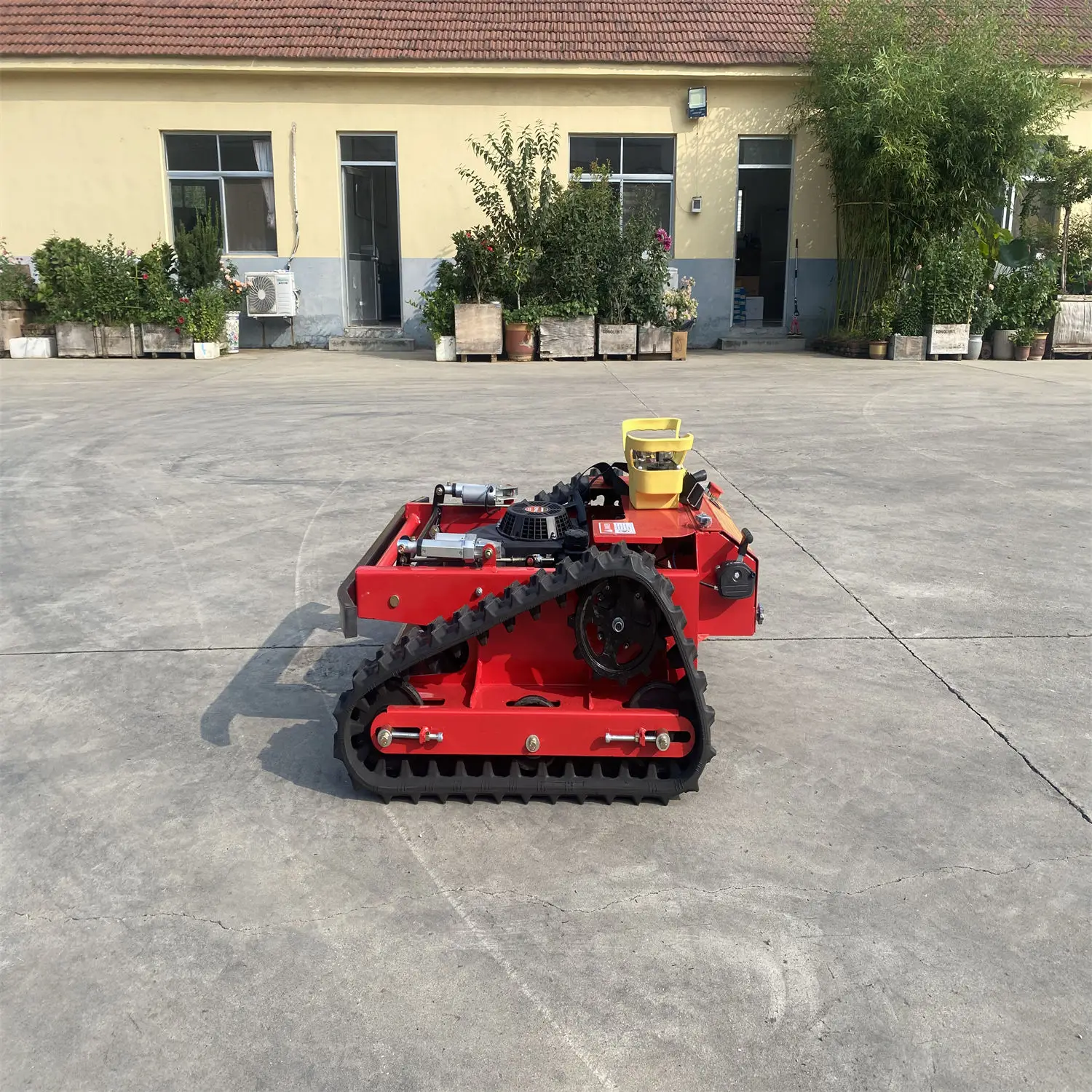 Farm Robotic Flail Grass Cutter Tractor Remote Control Electric Lawn Mower gasoline mower