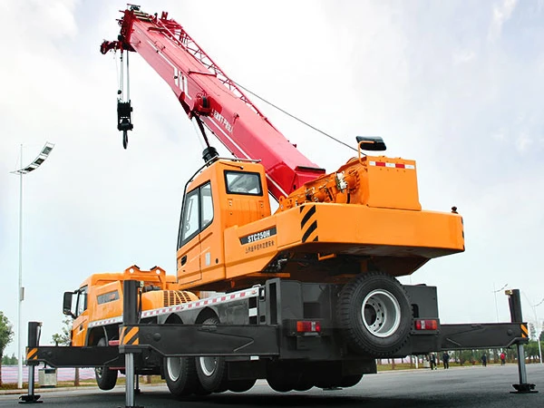 25 ton Hydraulic Truck Crane STC250H With Powerful Engine With Competitive Price with High Quality