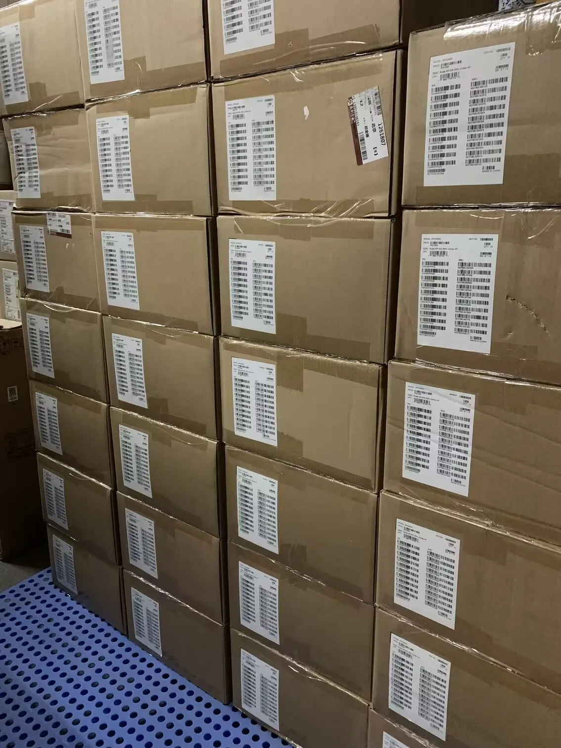 100% F/S Aruba jl320a network switch  2930M 24G PoE+ 1-slot 24 port gigabit Switch JL320A