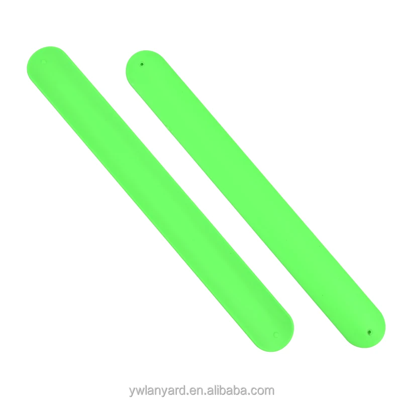 New Arrival Retail Funny 14 Colors Solid Color Silicon Rubber Slap Snap Bracelet For Wristbands In Stock