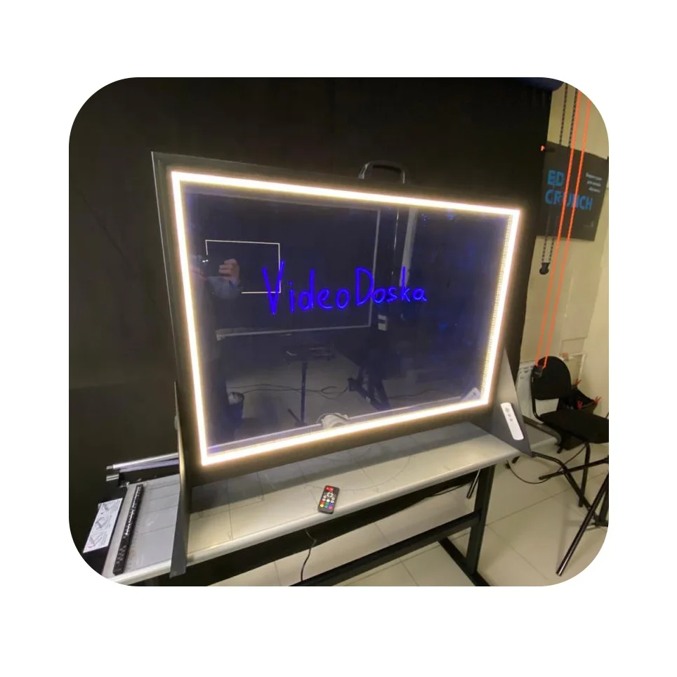 
Настольная панель с RGB подсветкой и подсветкой динамика, противоударное закаленное ультрапрозрачное стекло, компактный размер 60x90 см 