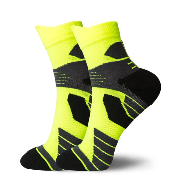 Wholesale Colorful Sports Basketball Cycling Running Socks