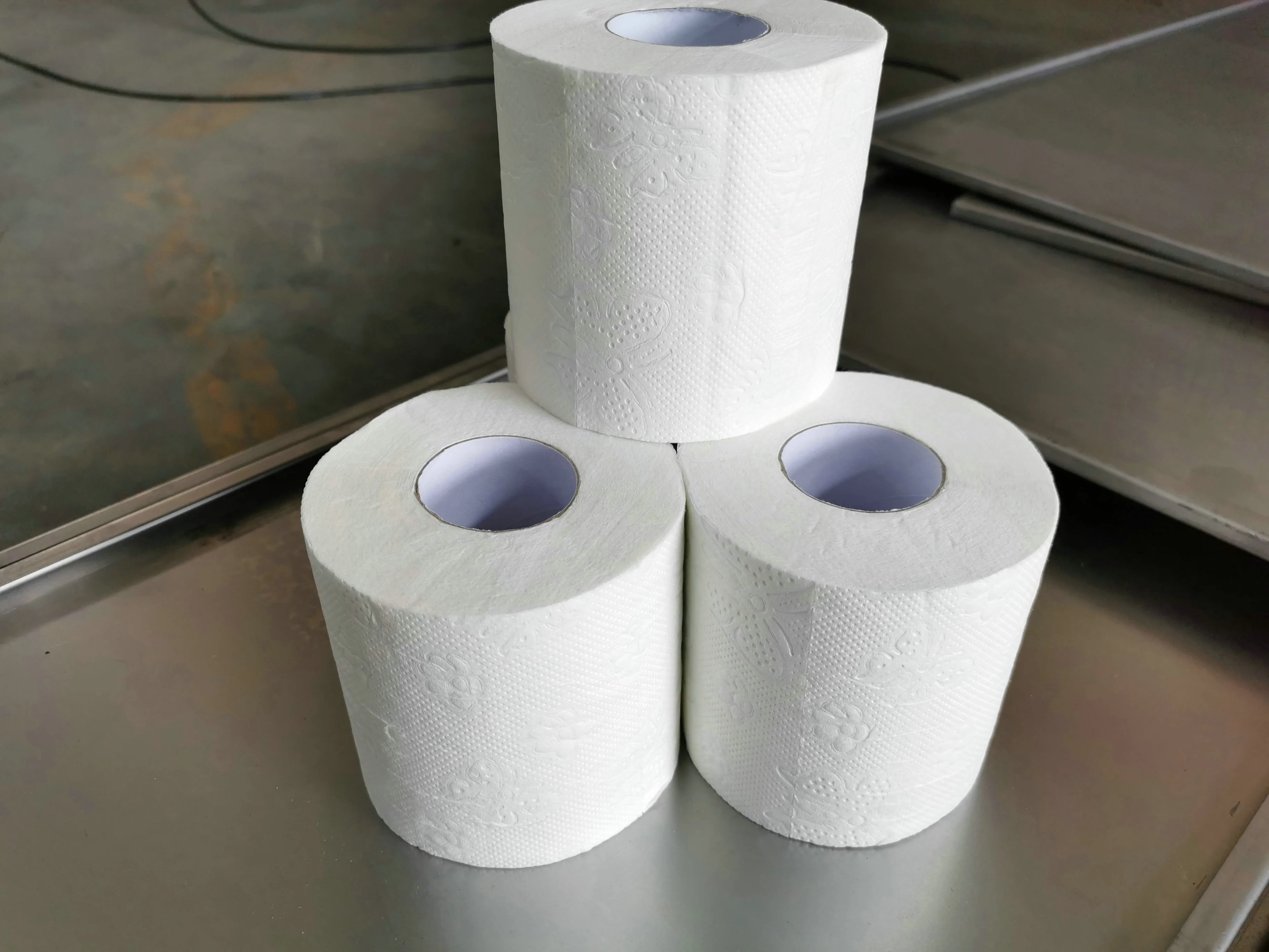 Full set of toilet tissue paper making cutting packing machine production line