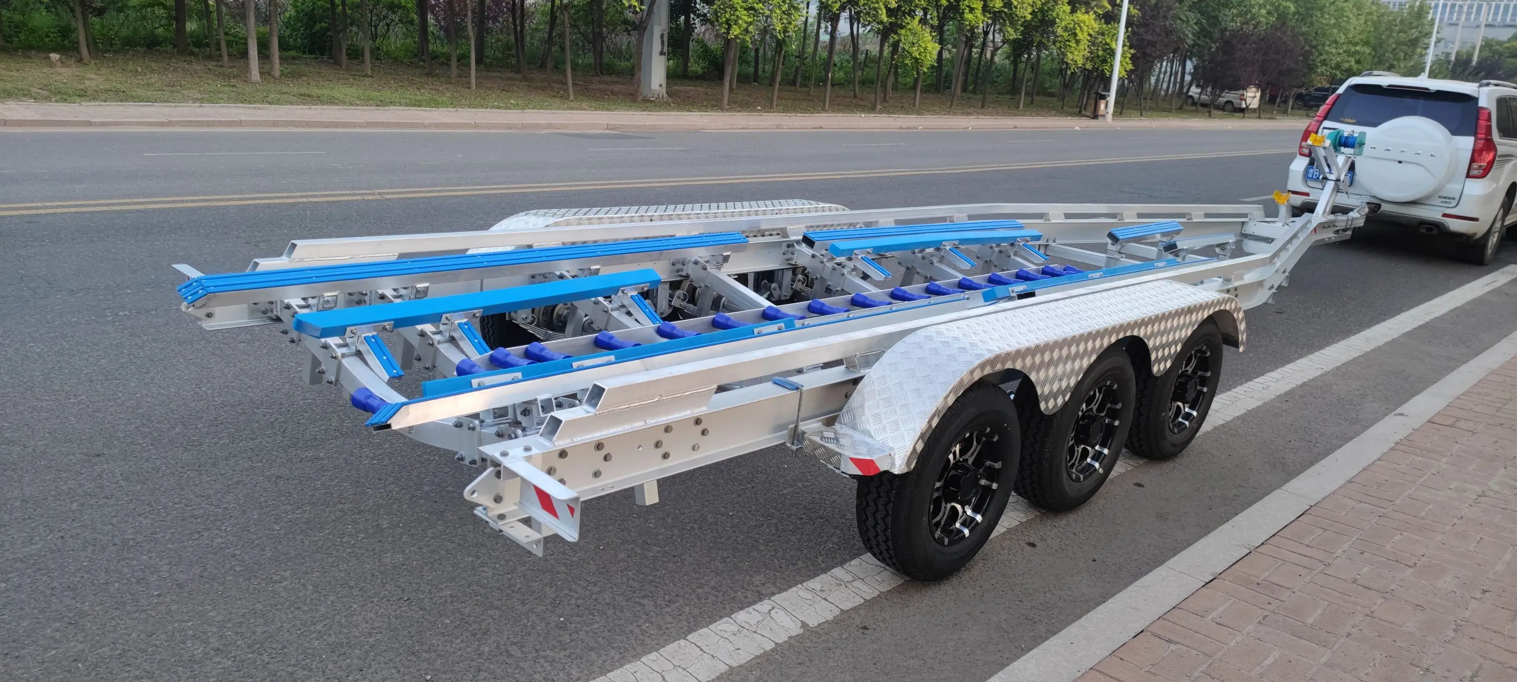 35ft Poly Bunks 5 Ton Boat & Watercraft Trailer with Aluminum Can Capacity