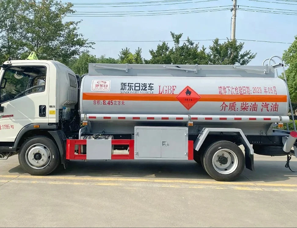 XDR truck gallons 2 axle oil tank body fuel tanker truck price