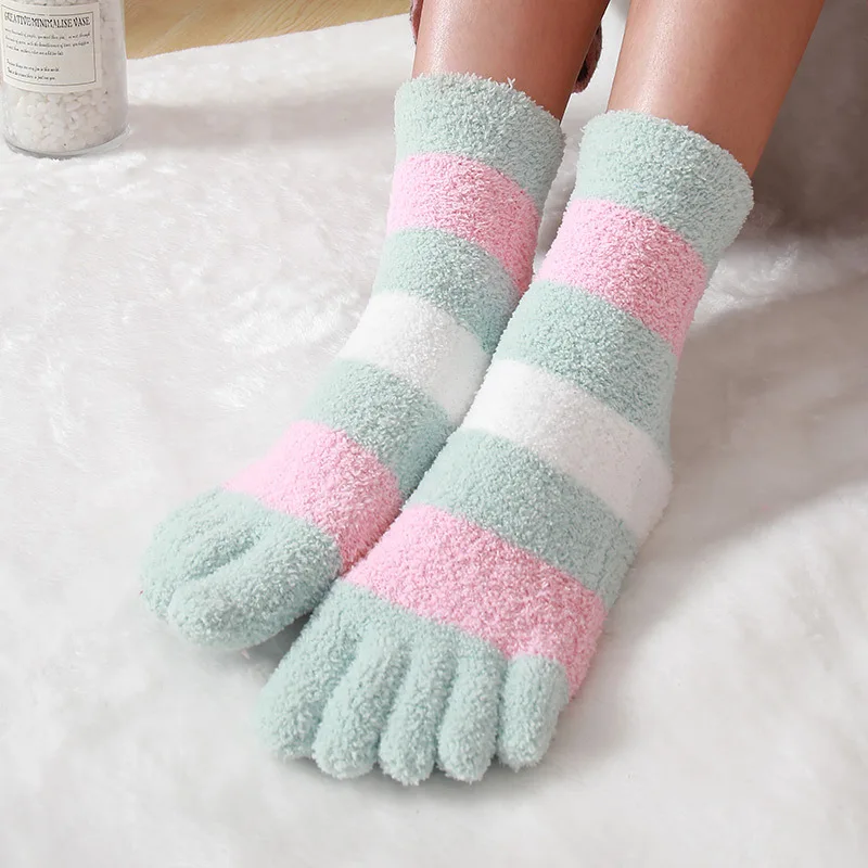 2024 Winter Split Toes Sweet Pink Mint Grey Women Wide Striped Coral Fleece Thick Warm Indoor Floor Sofa Bedroom Sleeping Socks