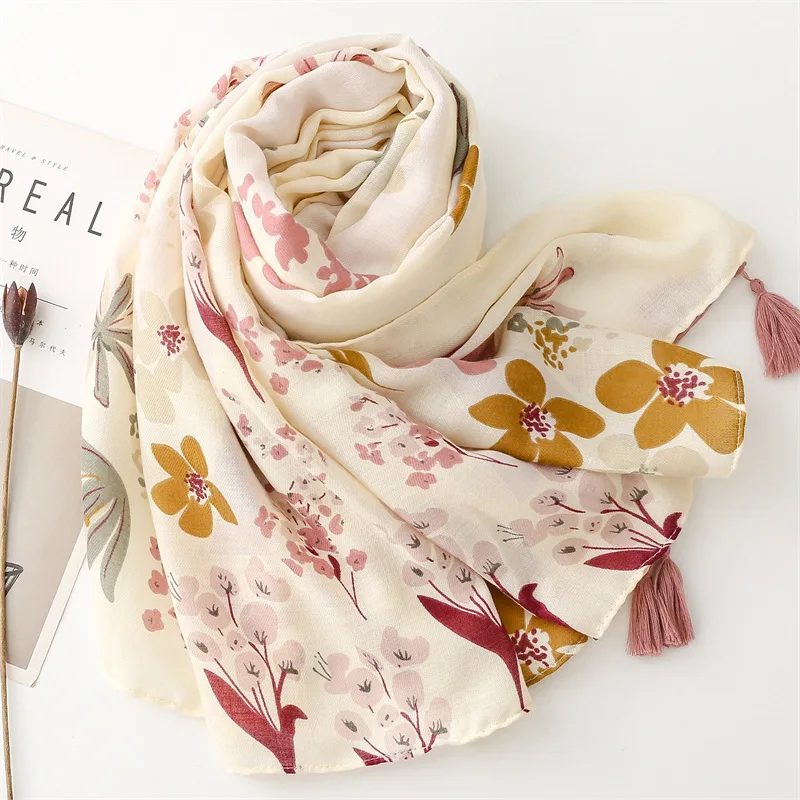 High Quality New Beige Flower Printed Cotton Scarves For Ladies Floral Pattern Cotton Head Wrap Beach Shawls Hijabs With Tassels