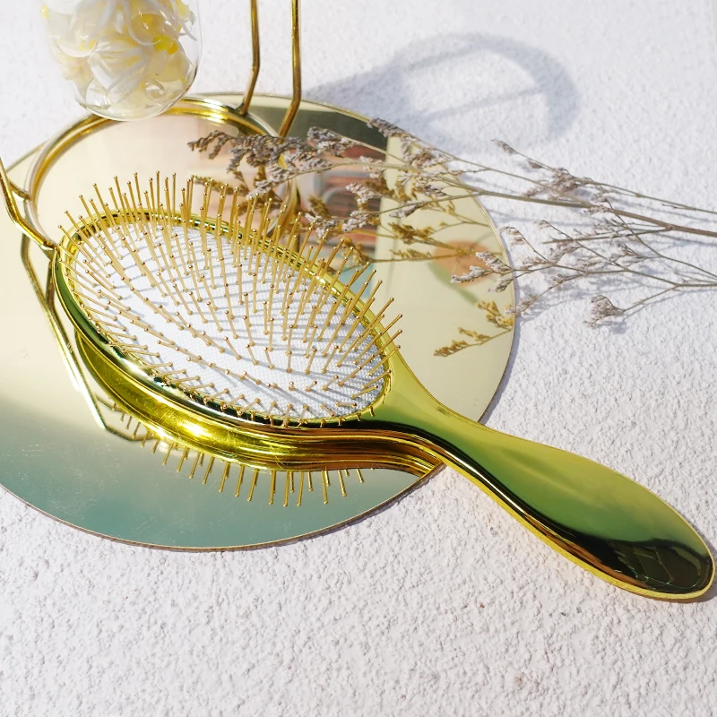 New Design Metal Pins Bristle Wig Brush Round Paddle Detangling Electroplating Hair Brush Curved Metal Pins Hair Brush