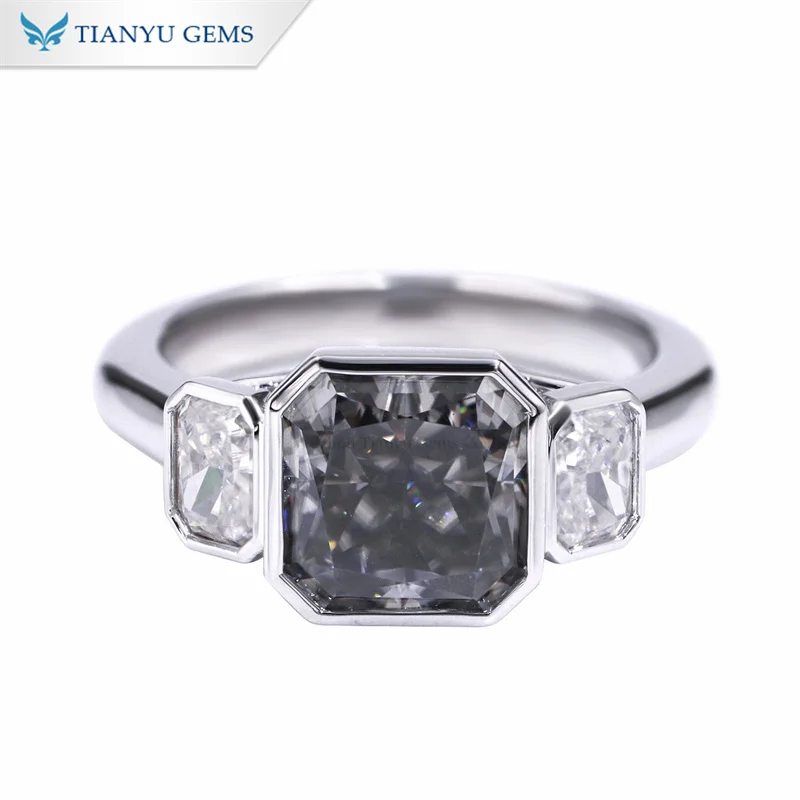 Tianyu custom jewelry radiant crushed ice cut dark grey moissante and white moissanite 10k 14k 18k white gold ring for women