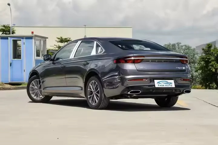 2023 Geely Предисловие 2 0 T DCT компактный семейный бензиновый автомобиль с электроприводом китайский бренд Xingrui новые бензиновые автомобили