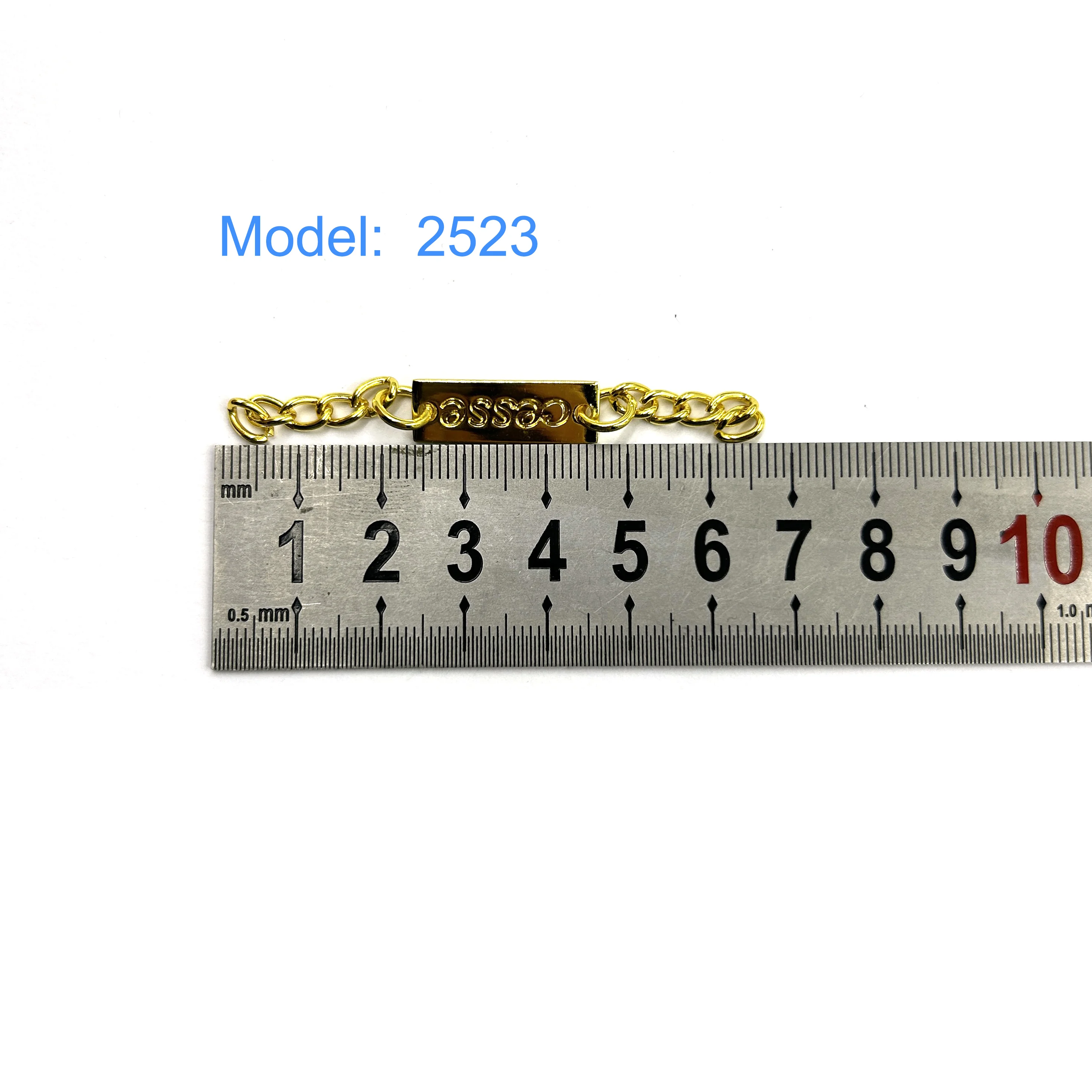 Custom Engraved Fashion Metal Clothing Label High Quality Main Label for Jeans & Swimwear Custom Size Shape Brand Logo