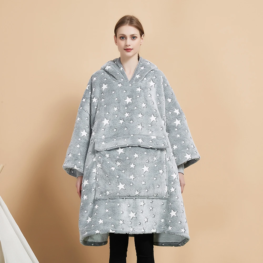 Hot Sell Flannel Sherpa Over Sized Giant Pocket Design Wearable Hooded Free Sample Hoodie Blanket