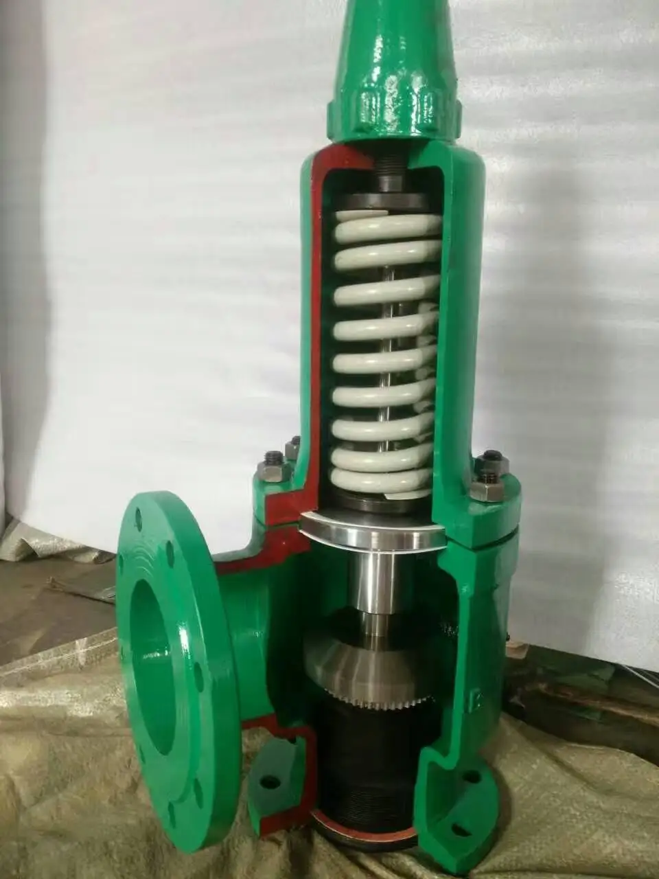 CQATMT High-Temperature Steam Safety Valve Spring-Flange Thread-Release Valve Pressure Reducing Spring-Flange Pressure Reducing