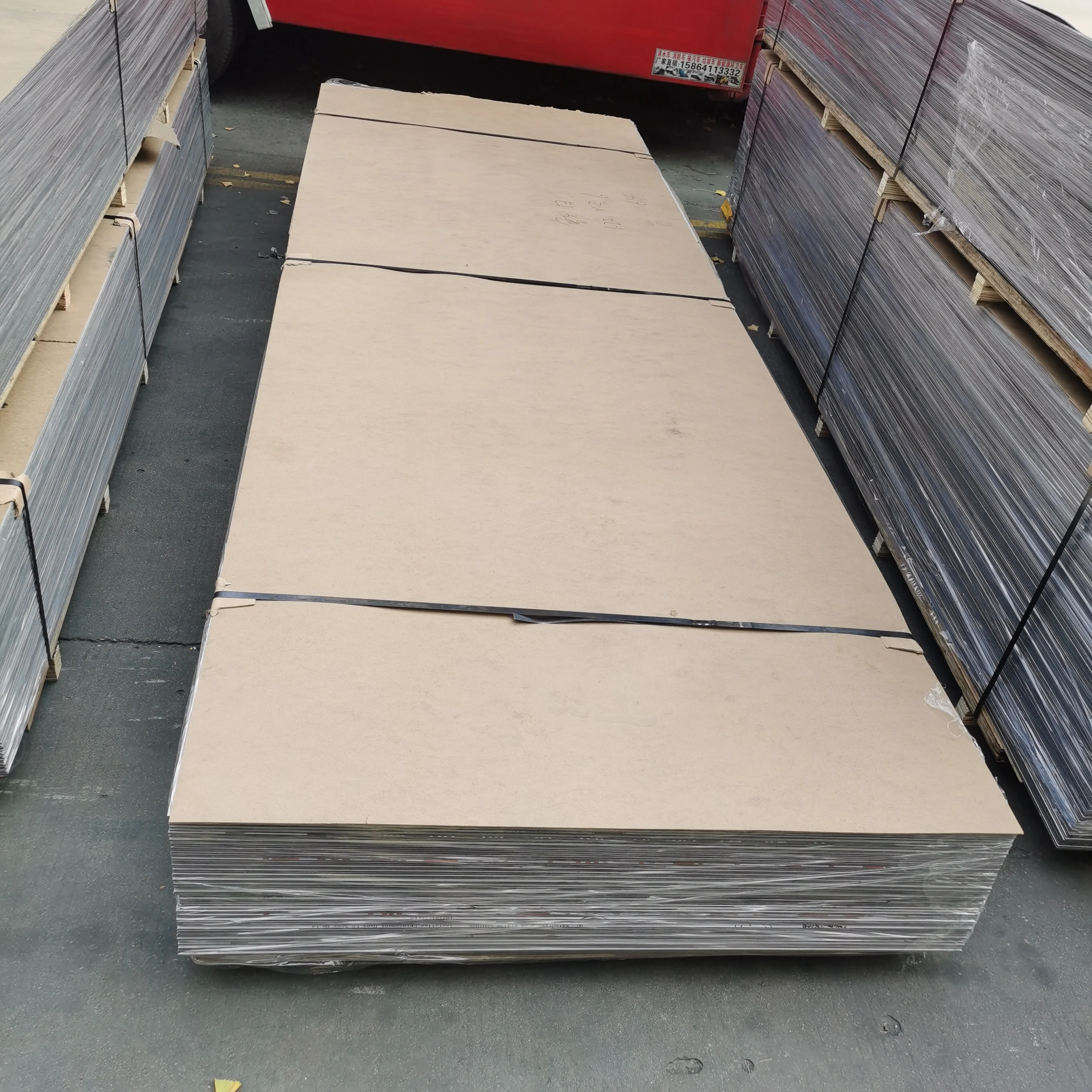 Aluminum Composite Panels Facade Cladding with Install Accessories for Support