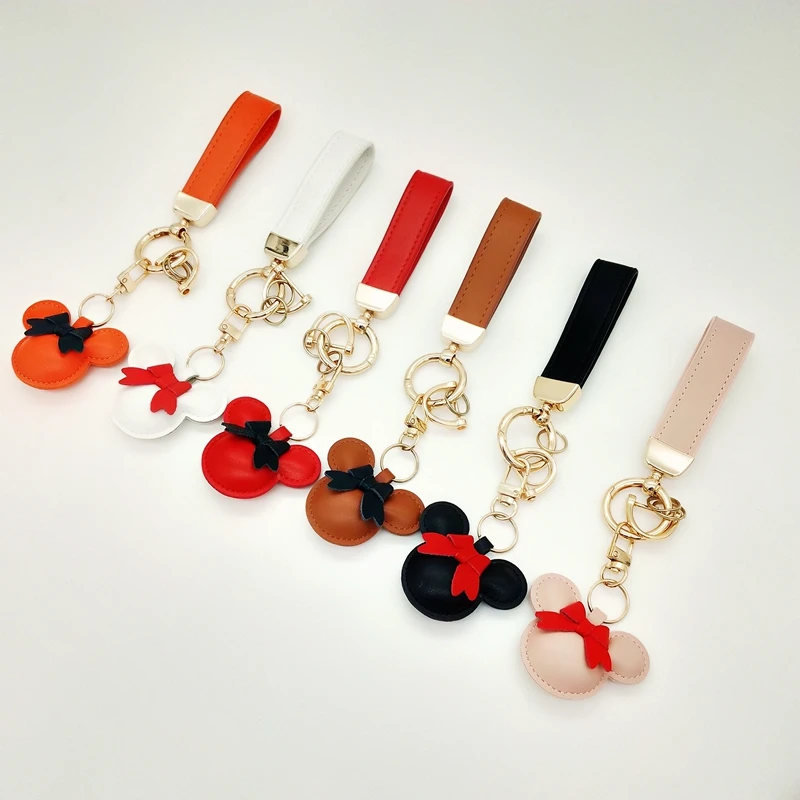 New Style Designer Fashion MK Pompom Bag Charms PU Leather Car Key Chain Accessories Custom Luxury Fur Keychain