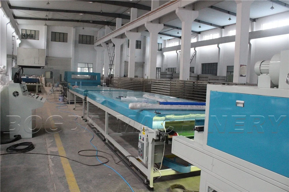 High Speed 1300mm PVC Marble Sheet Three Rollers High Glossing Oil Printing UV Coating Machine